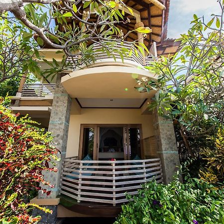 Blue Moon Villas Resort Amed Exteriör bild