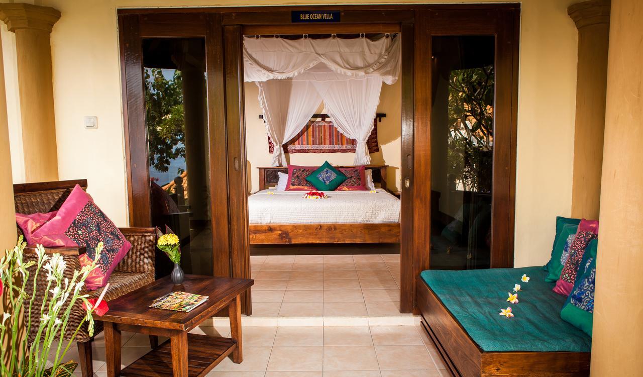 Blue Moon Villas Resort Amed Exteriör bild
