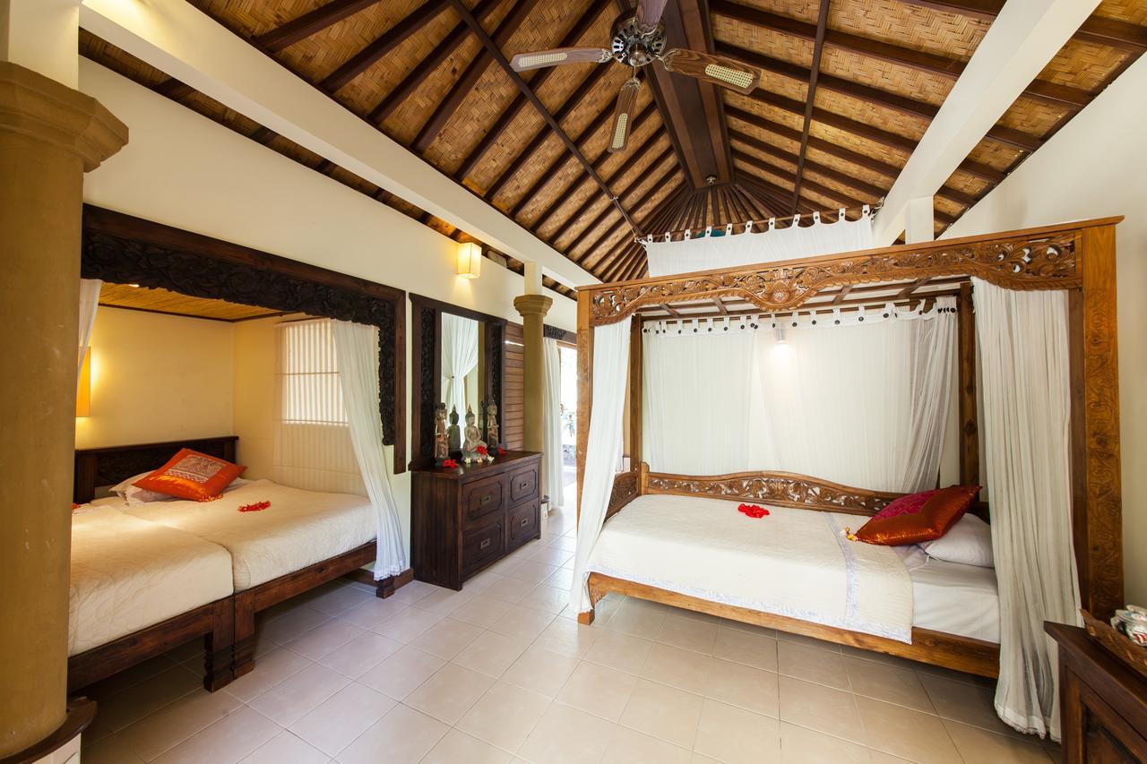 Blue Moon Villas Resort Amed Exteriör bild