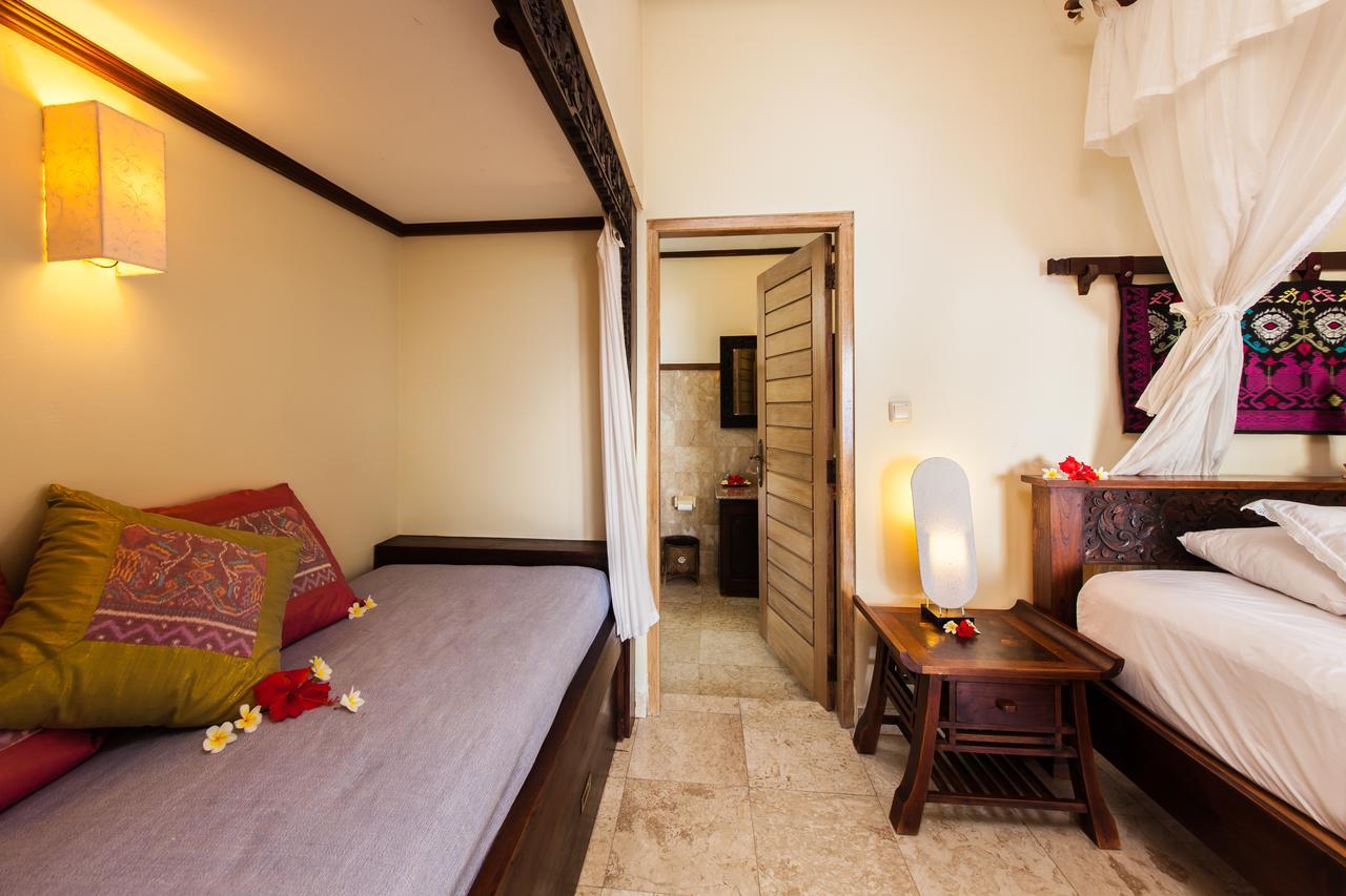 Blue Moon Villas Resort Amed Exteriör bild