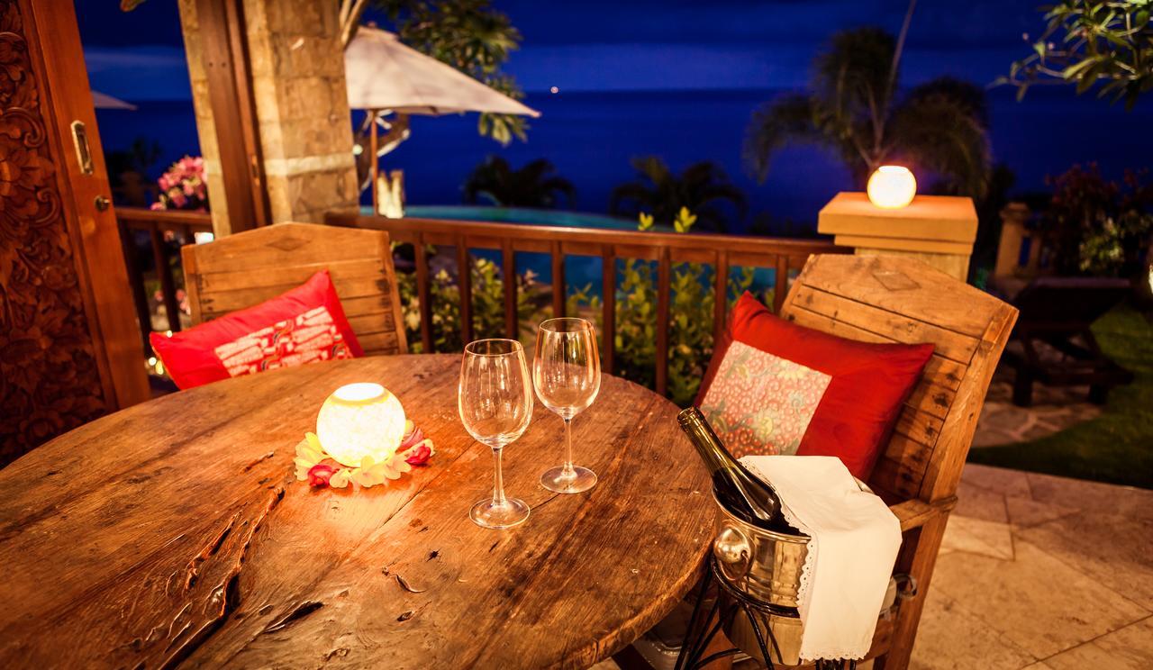 Blue Moon Villas Resort Amed Exteriör bild