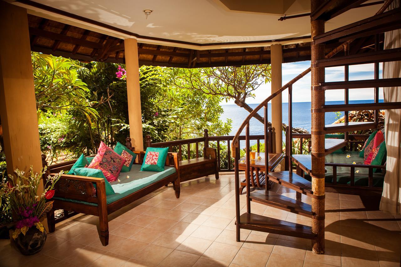 Blue Moon Villas Resort Amed Exteriör bild